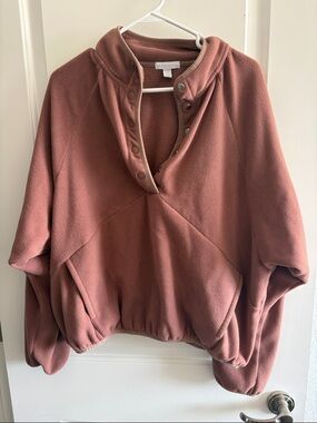 Beyond Yoga Fleece Pullover Hoodie in Dusty Mauve